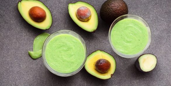 Smoothie aus Avocado